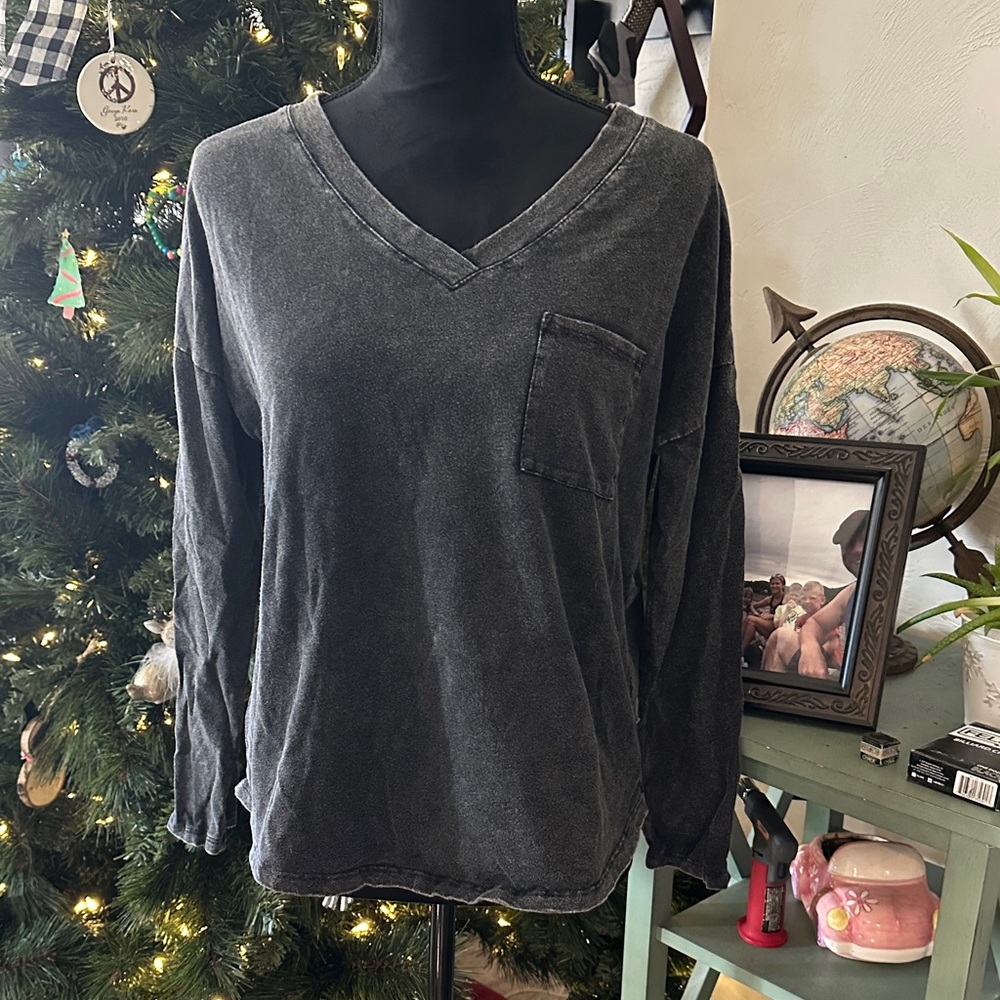 Promesa Charcoal Long Sleeve V-Neck Top